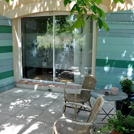 Rose En Provence Bed & Breakfast Aix-en-Provence