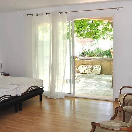 Bed & Breakfast Rose En Provence *